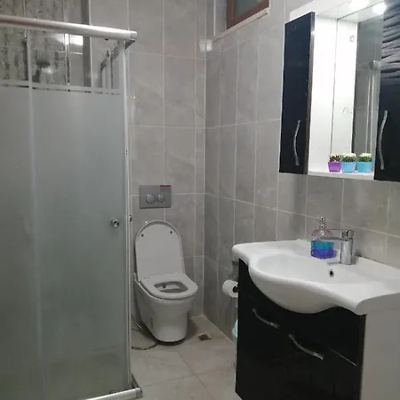 Oasis Akkoey *
